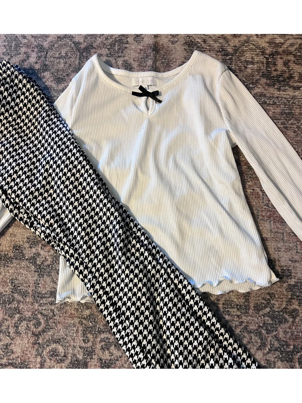 White Lettuce trim Black Bow shirt & Houndstooth chevron Yoga Pants outfit